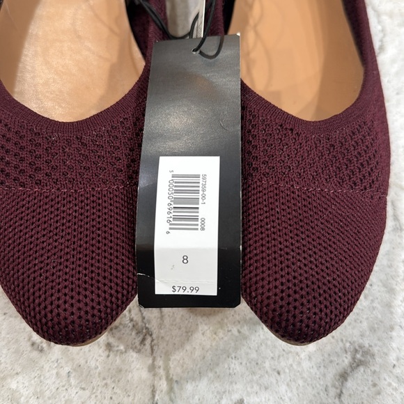 BANANA REPUBLIC Women's Burgundy Flats SIZE 8 - Picture 5 of 6